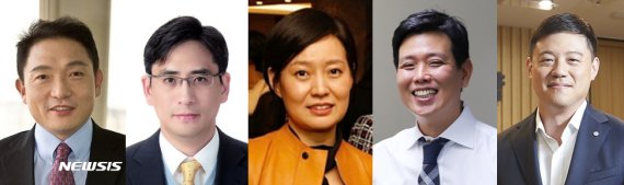 사진 왼쪽부터 윤재승 대웅제약 전 회장, GC(녹십자홀딩스) 허용준 대표, 한미사이언스 임주현 사장, 이연제약 유용환 대표, 유유제약 유원상 대표 *재판매 및 DB 금지