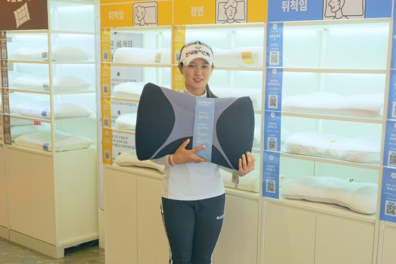 이브자리, 슬립앤슬립 앰버서더로 프로골퍼 박현경 선정