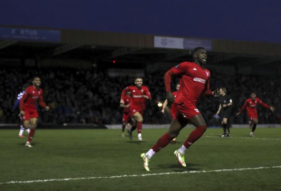 [키더민스터=AP/뉴시스] 아마리 모건-스미스가 지난 9일(한국시간) 영국 키더민스터에서 열린 레딩과 FA컵 3라운드에서 2-1 역전승을 만드는 결승골을 넣고 환호하고 있다. 2022.01.10.