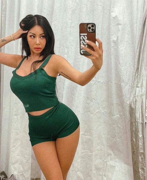 [서울=뉴시스] 제시, 과감한 노출…"섹시 포텐 터졌네" 2022.01.14 (사진=제시 sns 제공) photo@newsis.com*재판매 및 DB 금지 *재판매 및 DB 금지