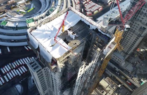 [속보] 광주 붕괴 아파트 타워크레인 건물 충돌·붕괴 위험 커