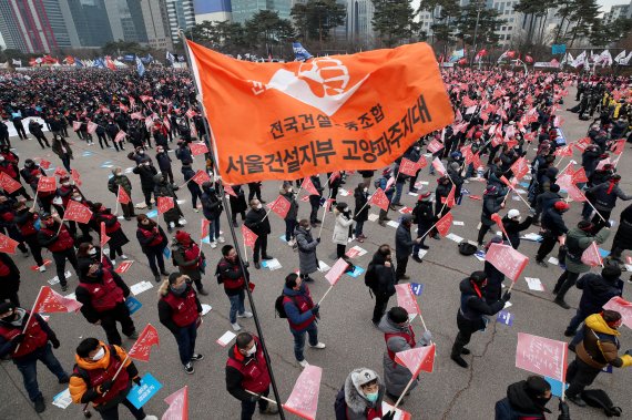 '민중총궐기' 대규모집회 개최…"대선서 민중 목소리 사라져"(종합)