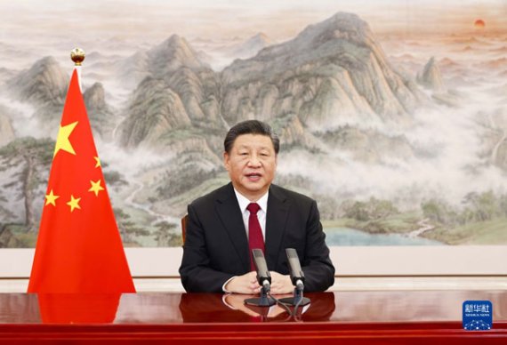 시진핑 중국 국가주석이 17일(현지시간) 열린 세계경제포럼(WEF)의 '다보스 어젠다 2022'에서 특별 화상 연설을 하고 있다. 중국 외교부 홈페이지.