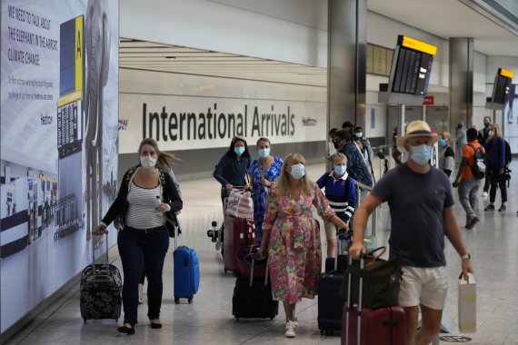 영국 런던의 히스로 국제공항 입국장.AP뉴시스