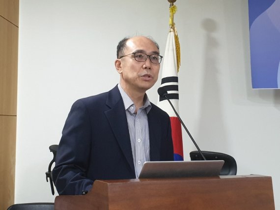 한국게임학회 "P2E게임으로 돈 번다고?…게임사만 돈 번다" 쓴소리