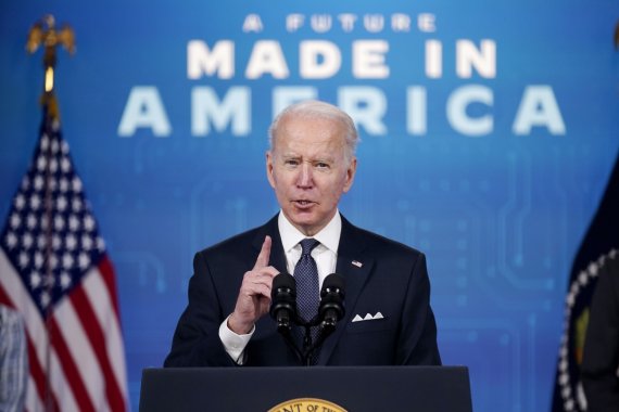 지난 2022년 1월 21일(현지시간) 조 바이든 미국 대통령이 워싱턴 백악관 아이젠하워 행정건물 강당에서 연설하고 있다. 사진=뉴시스