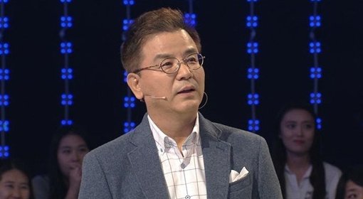 배우 강석우, 라디오 하차 "백신 맞고 부작용에 눈이..."