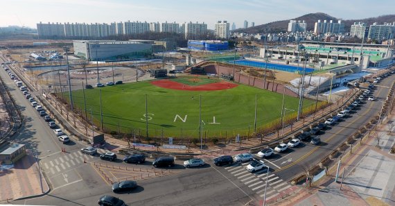 확진자 10명 중 8명이 오미크론… 설연휴 이후 폭증 ‘경고등’[코로나 신규확진 2만명대]