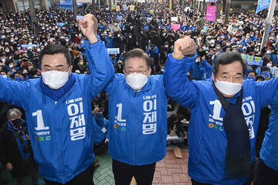 與 이동학 전격 호남행... ‘광주 쇼핑몰’ 흔들리는 호남 민심 다잡기?