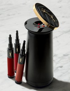 입생로랑 뷰티 '루즈 쉬르 메쥬르'. (로레알코리아 제공) © 뉴스1