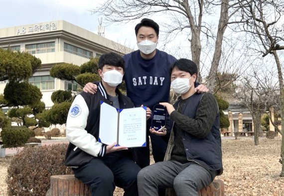 왼쪽부터 주정훈, 박강윤, 김길재씨 *재판매 및 DB 금지