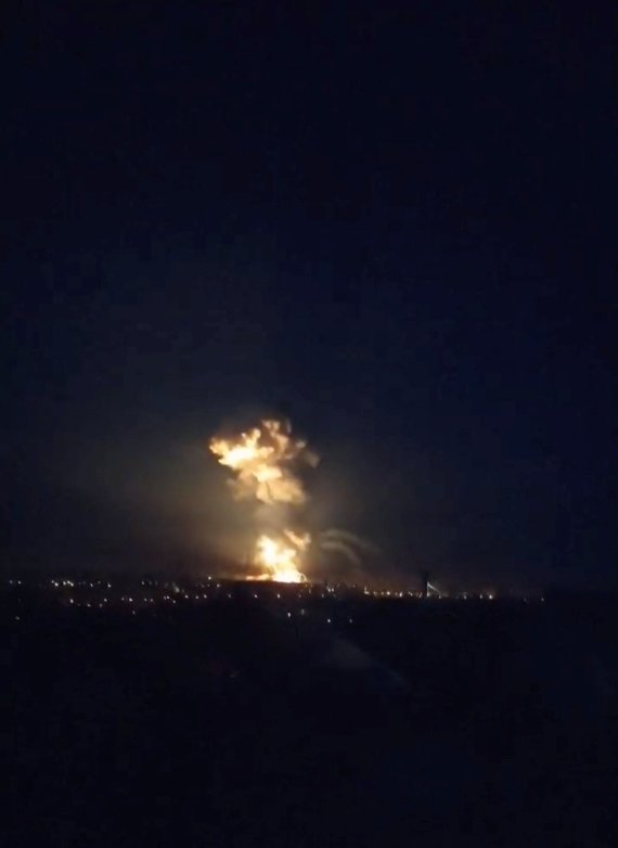 우크라이나 동부지역에서 목격된 거대한 폭발. /사진=로이터뉴스1
