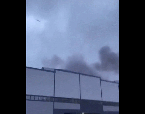 러시아군의 공습을 받는 우크라이나 이바노 프랑키비츠 공항. 트위터 갈무리