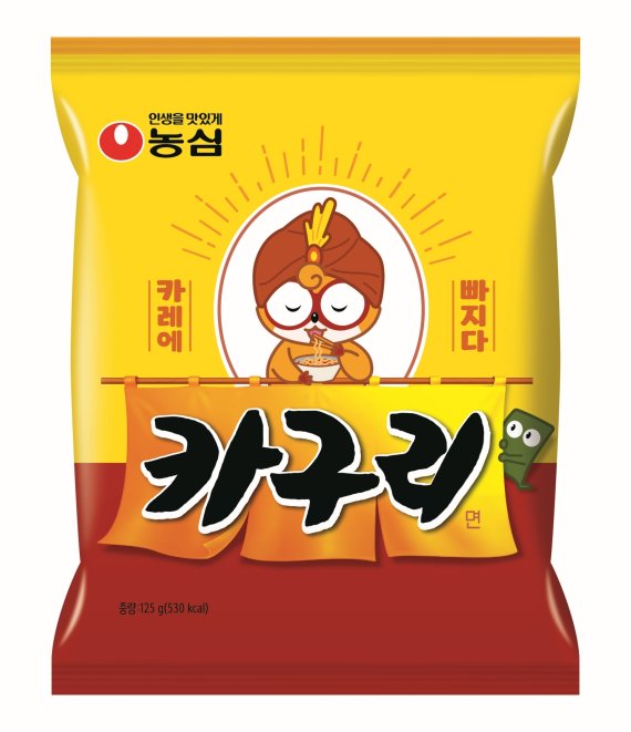 '카구리(카레+너구리)' 봉지라면. (농심 제공) © 뉴스1