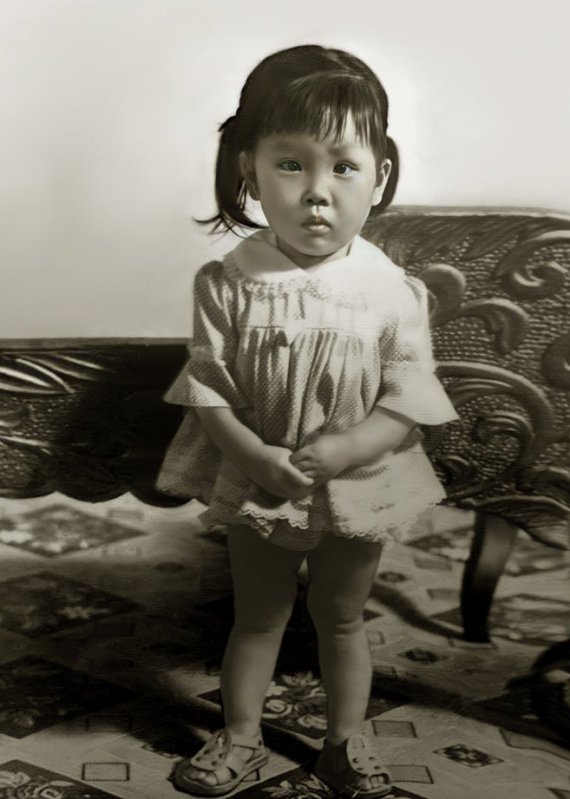 박현미씨(50)가 1975년 7월 8일 입양되던 당시 모습. /사진=실종아동찾기협회