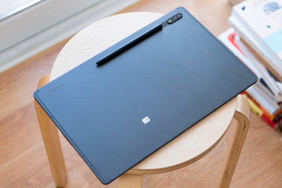 '갤럭시탭S8 울트라' 후면. 2022.2.27/뉴스1 © News1 이기범 기자