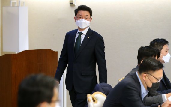 워싱턴 찾은 기재차관, 美 재무부에 "러 추가 제재방안 검토"(종합)