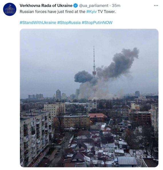 [워싱턴=뉴시스]우크라이나 라다(의회)가 1일(현지시간) 공식 트위터를 통해 러시아군의 키예프 TV타워 공격을 주장했다. (사진=라다 트위터 캡처) 2022.03.01. *재판매 및 DB 금지