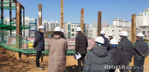 김포시 해빙기 대비 공공건축 공사장 긴급 안전점검 실시. 사진제공=김포시