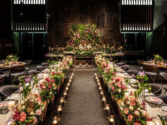 반얀트리 클럽 앤 스파 서울의 '그라넘 디너 파티 위드 웨딩 스타일링'