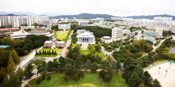 전남대, 올해 교사임용시험 합격자 304명 배출...거점국립대 3년 연속 최다