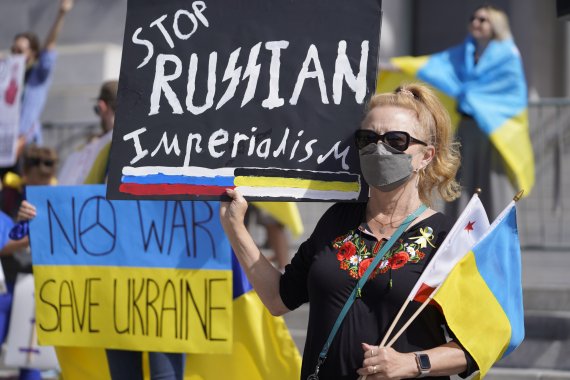 러시아군 폭격 우크라이나 예술가들에게도 향했다, 유명 발레리노 사망