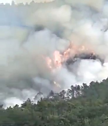 중국 남부 광시 좡족 자치구 산악지역에서 21일 오후 중국 동방항공 소속 보잉 737 여객기가 추락하는 사고가 났다. 사진=중국 웨이보 캡쳐