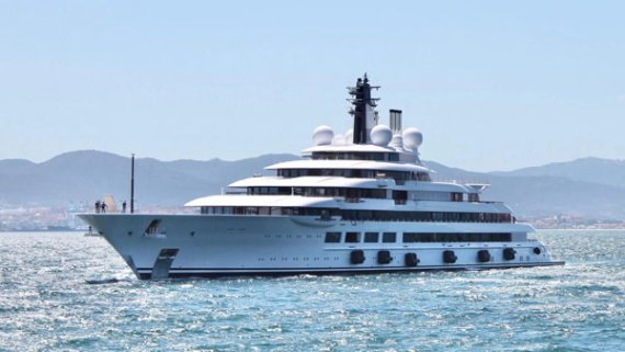 '셰에라자드'의 모습. 슈퍼요트팬 홈페이지 갈무리