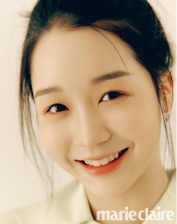 [서울=뉴시스] 그룹 '케플러' 멤버 히카루. 2022.03.23.(사진=마리끌레르 제공) photo@newsis.com*재판매 및 DB 금지 *재판매 및 DB 금지