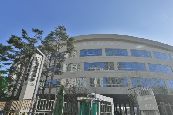 확장재정서 필요재정으로…부진사업예산 최대 50%↓