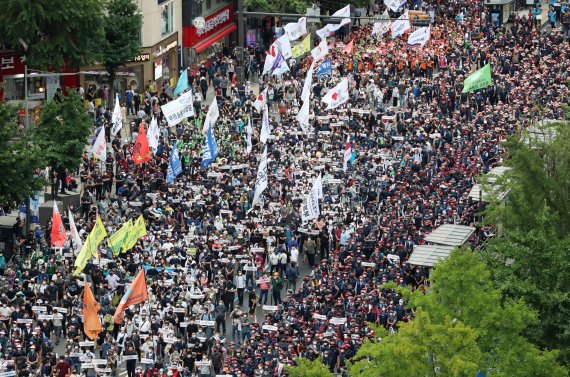 경찰, '민주노총 집회 참여 독려' 서울교통공사 노조원 檢 송치