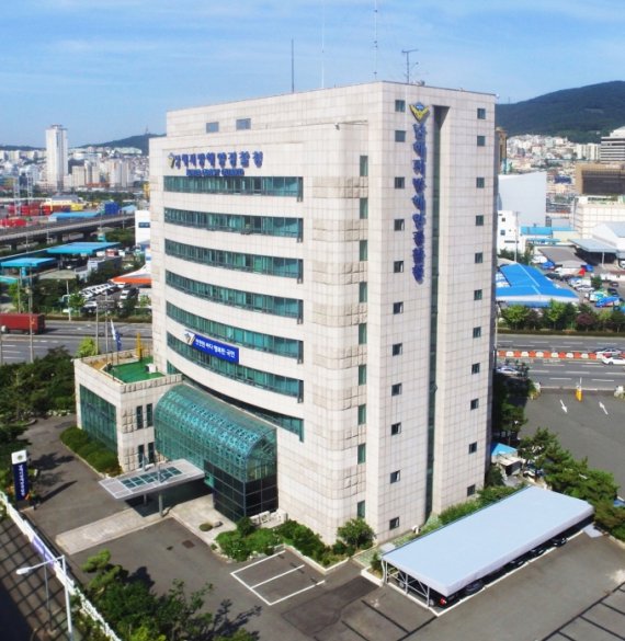 남해해경청, 최근 3년간 242건 마약류 적발... 밀경작·밀반입 특별단속