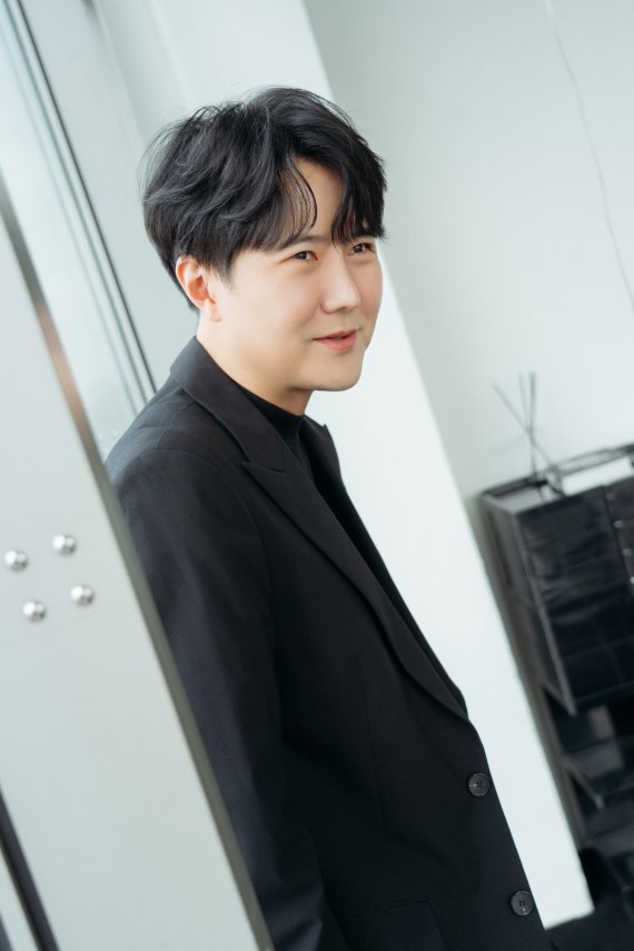 [SOME PEOPLE] 정병기 대표가 대중에게 건넬 ‘메가폰’