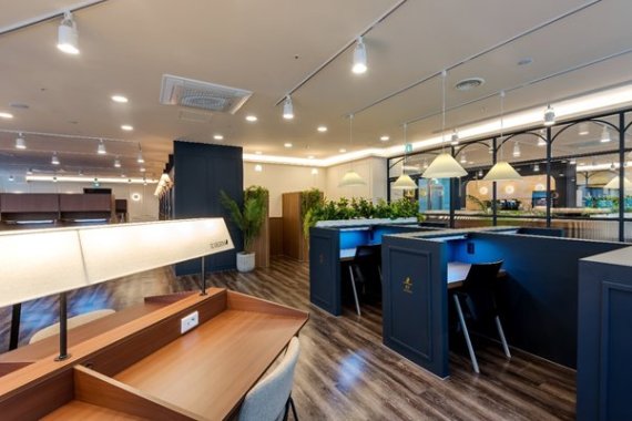 직영점 연내 30여 곳 오픈 확정, 내년까지 직영 100호점 오픈 전개.. 스터디카페 작심