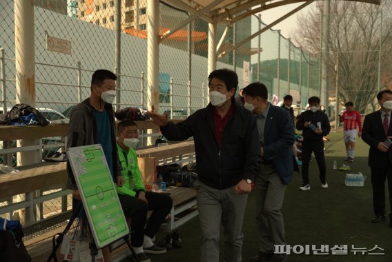 김광철 연천군수 제16회 연천군수기 생활체육 대축전 응원방문. 사진제공=연천군