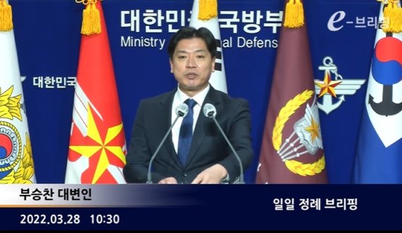 국방부, 이종섭 국방장관 후보자 '병사들 가치관 우려'에 "문제 없다" 입장