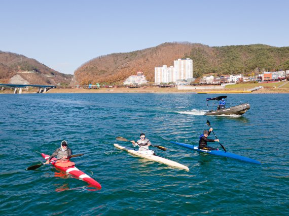 지난해 카누국가대표팀이 단양군 상진리 단양강에서 훈련을 진행했다.(단양군 제공)© 뉴스1