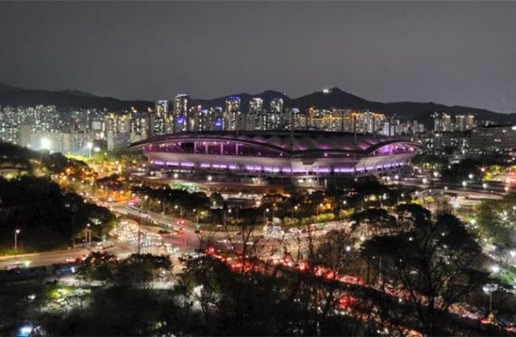 일몰시간, 서울월드컵경기장 보랏빛으로 변신한다