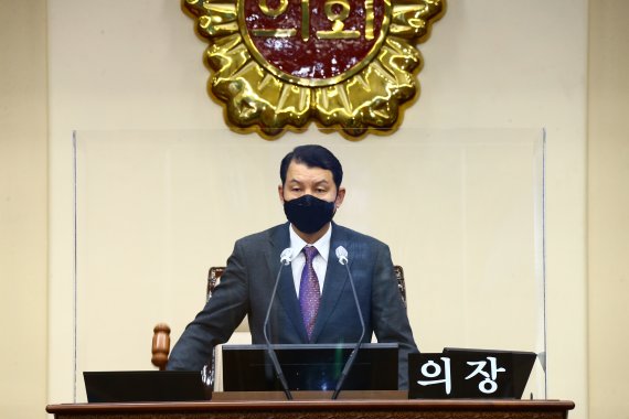 23일 강원도의회(의장 곽도영)는 오는 25일 제309회 임시회를 열어 강원도 시·군의원 의원정수 및 선거구 등에 관한 조례 일부개정조례안을 처리할 예정이다고 밝혔다.