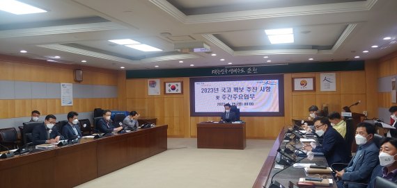 전남 순천시는 25일 '2023년도 주요 현안 사업 국고 활동 보고회'를 갖고 국고 건의활동 중 중앙부처가 제시한 의견과 대응방안을 집중 논의했다.사진=순천시 제공