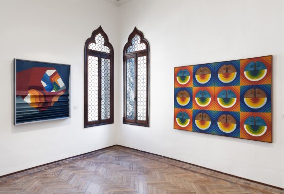 붉고 푸른 단색화… 하종현&middot;박서보에 빠져든 베니스