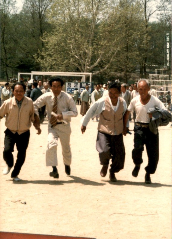 1984년 충남 천안의 일봉초등학교 노인경기. (사진=천안교육지원청 제공) *재판매 및 DB 금지