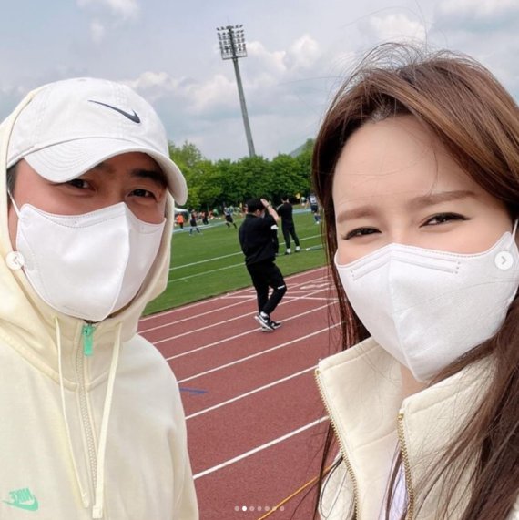 [서울=뉴시스] 안정환, 이혜원. 2022.05.01. (사진= 이혜원 인스타그램 캡쳐) photo@newsis.com*재판매 및 DB 금지