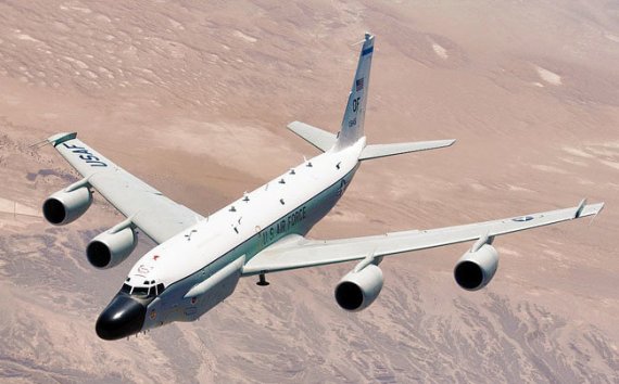 미 공군이 운용하는 RC-135S '코브라볼' 정찰기 자료=미 공군
