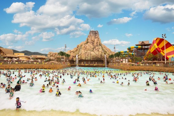 기장 '롯데월드 부산'·김해 '롯데워터파크' 가정의 달 이벤트