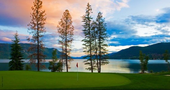 토킹 록 골프 리조트 © GolfInBritishColumbia