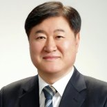 김우룡 후보