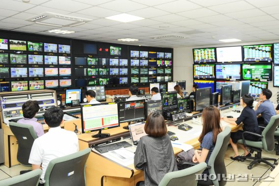 한국경마 실시간 해외 송출 담당하는 국제방송센터. 사진제공=한국마사회