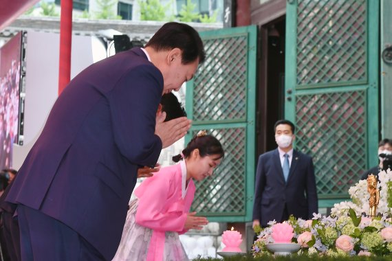 부처님오신날 법요식 봉행…조계사, 윤 당선인등 1만여 명 참석(종합)