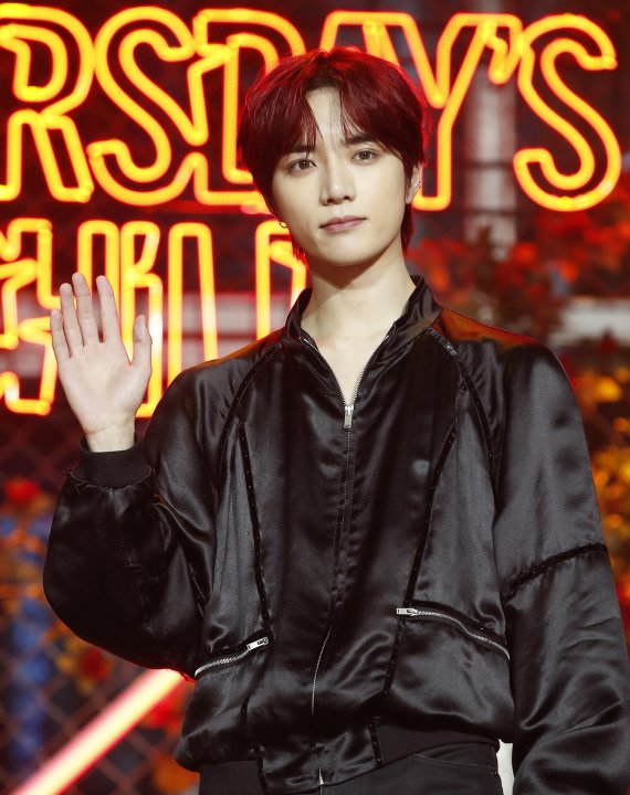 투모로우바이투게더(투바투, TXT) 범규가 9일 오후 서울 광진구 예스24라이브홀에서 가진 미니 4집 ‘minisode 2: Thursday's Child’ 쇼케이스에서 포즈를 취하고 있다. 이번 앨범에는 타이틀곡 ‘Good Boy Gone Bad’를 비롯해 ‘Opening Sequence’, ‘Trust Fund Baby’, ‘Lonely Boy (네 번째 손가락 위 타투)’와 ‘Thursday’s Child Has Far To Go’까지 이별 후 다양한 형태의 감정선이 짙게 스며든 총 5개의 트랙이 수록됐다. 2022.5.9./